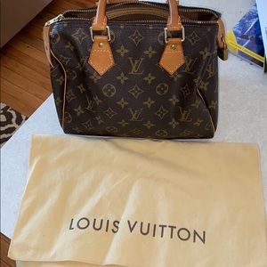 Used Louis Vuitton speedy 25